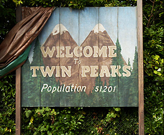 The Ultimate Twin Peaks Fan Art Site